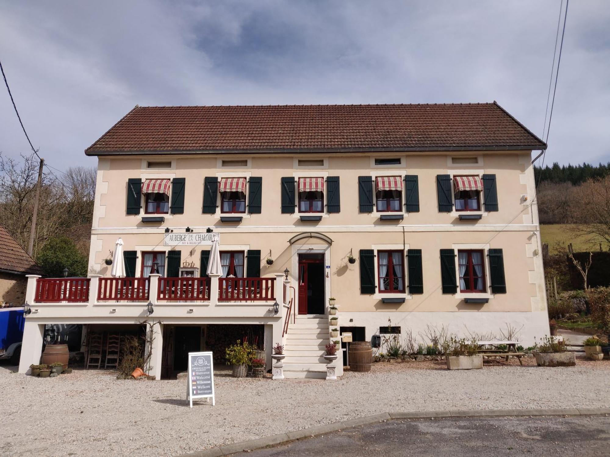 Auberge De La Chaloire La Petite-Verrière Exteriör bild