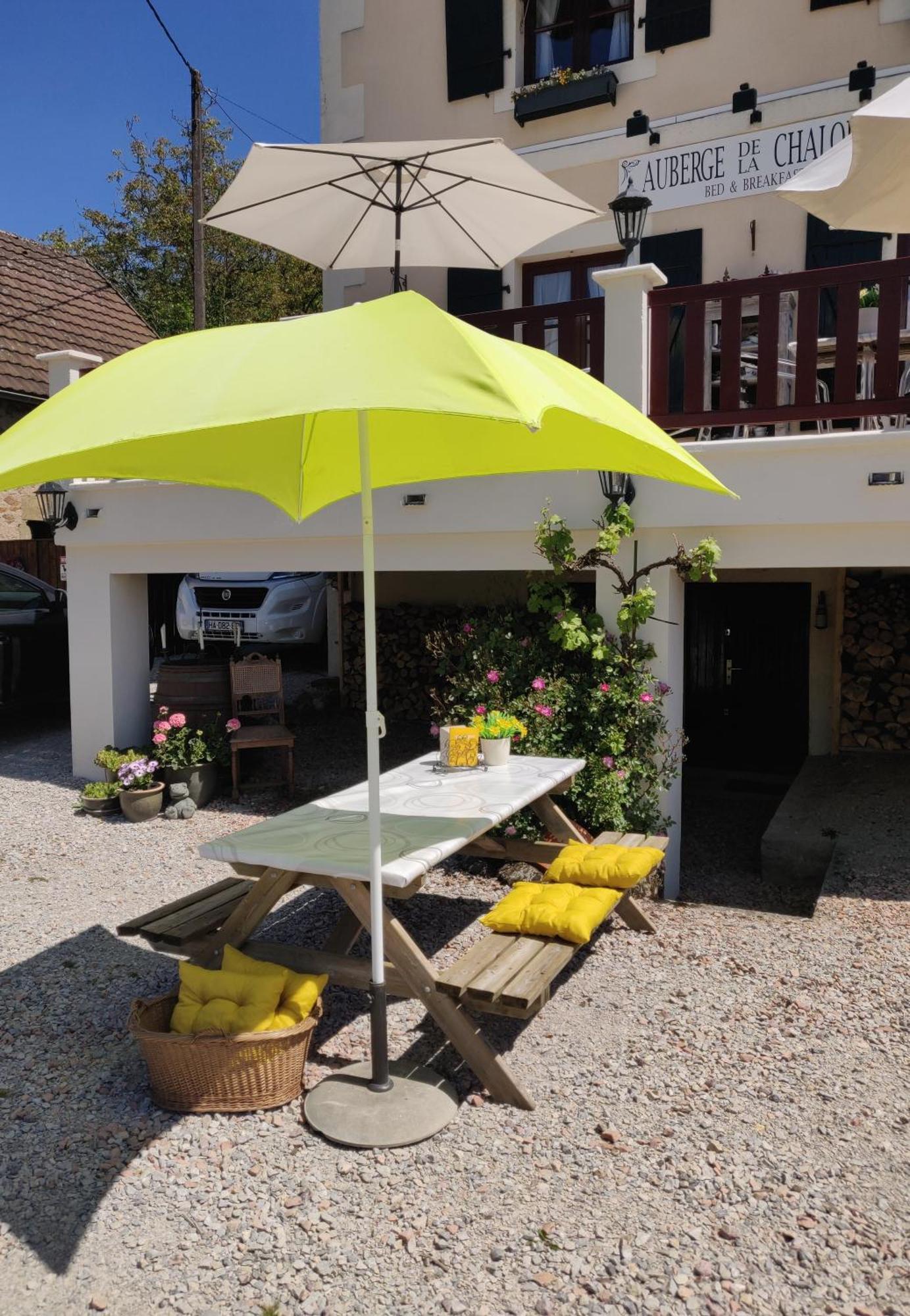 Auberge De La Chaloire La Petite-Verrière Exteriör bild